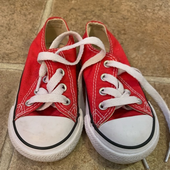 Converse Chuck Taylor’s Toddler low top - Picture 1 of 1